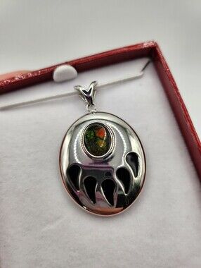 Korite Ammolite Canada 150 Commemorative Pendant